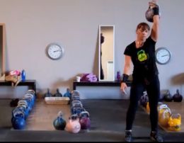 Kettlebells Surya Fowler Snatching 128 reps 